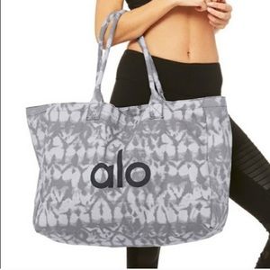 NEW Alo Yoga Bag
